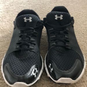 Under Armour Sneakers